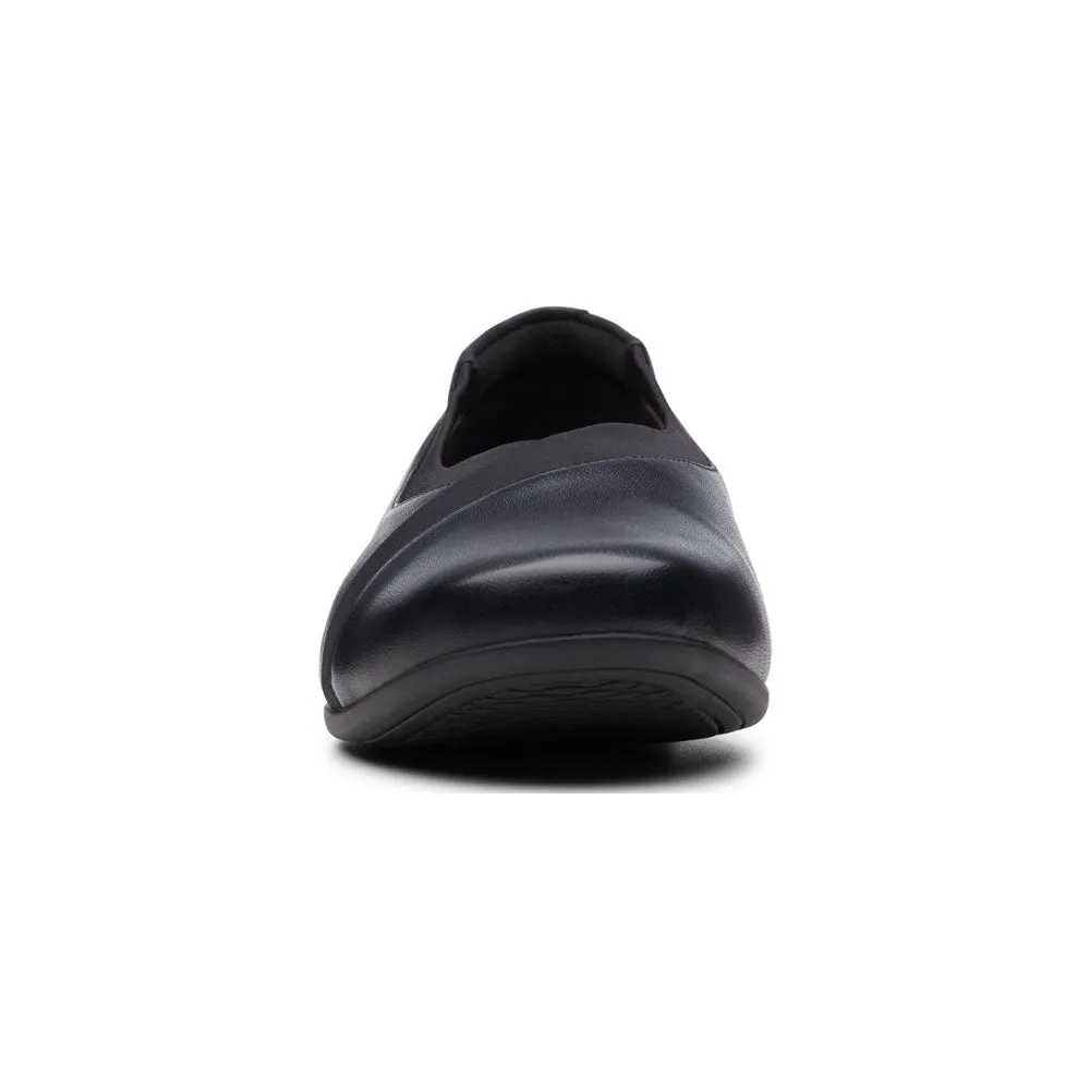 Clarks Un Darcey Ease Slip-On Black Leather (Women's)