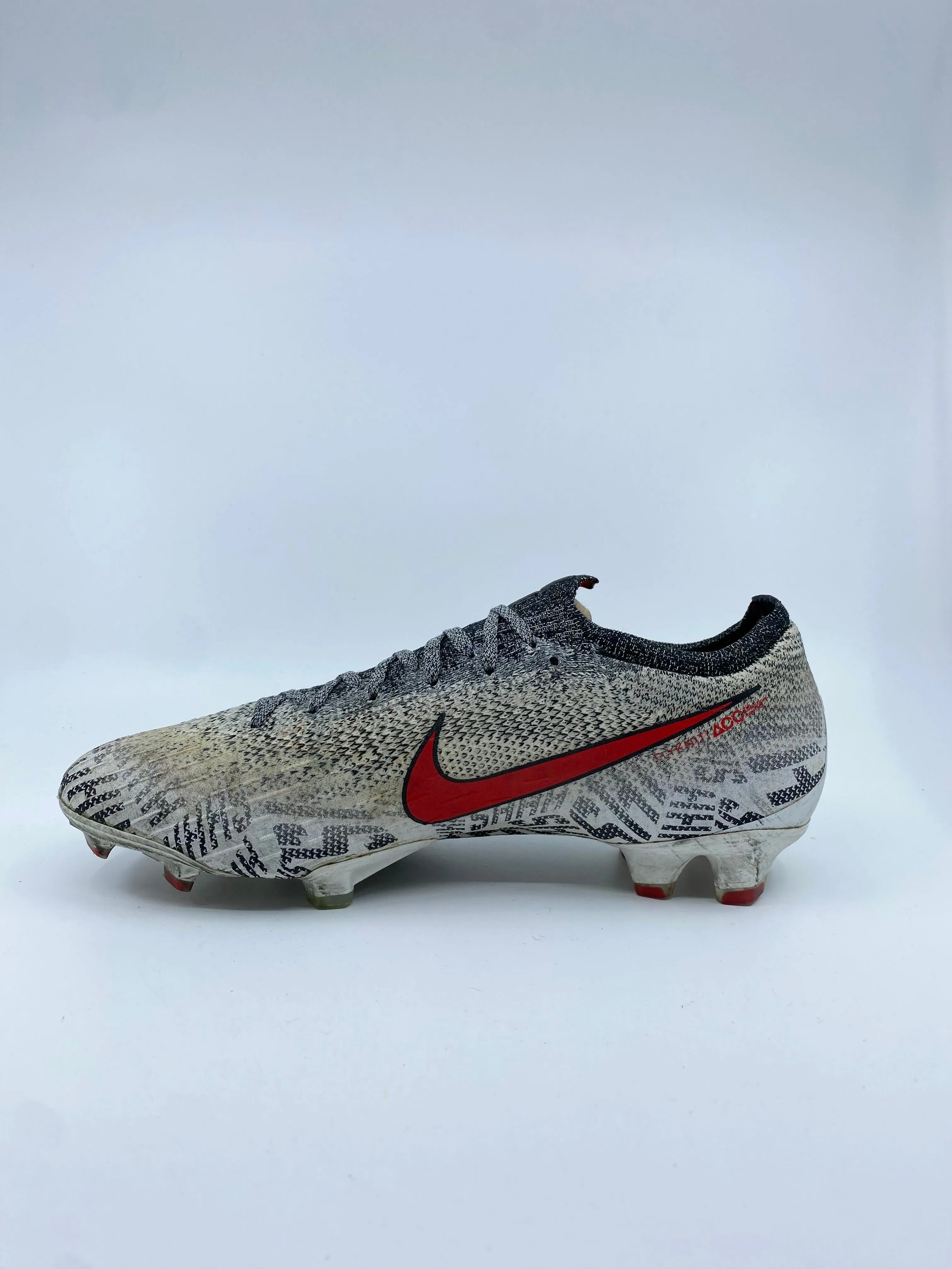 Nike Mercurial Vapor 12 Neymar Jr - Size 41
