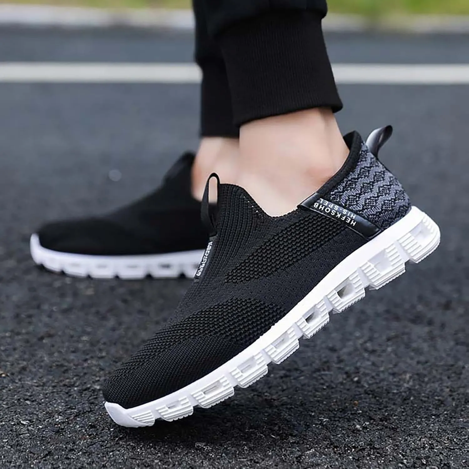 Sports Shoes for Men's Autumn New Outdoor Leisure Flying Weaving Mesh Sports Shoes Foreign Low Top Shoes Men Casual Men's San