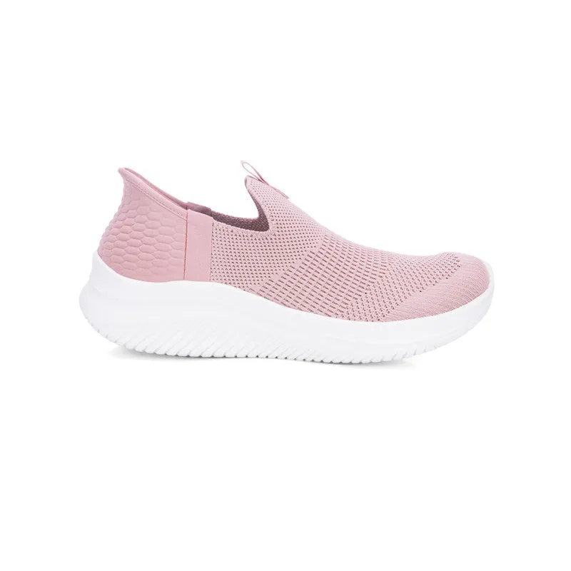 Women Essential Sneakers