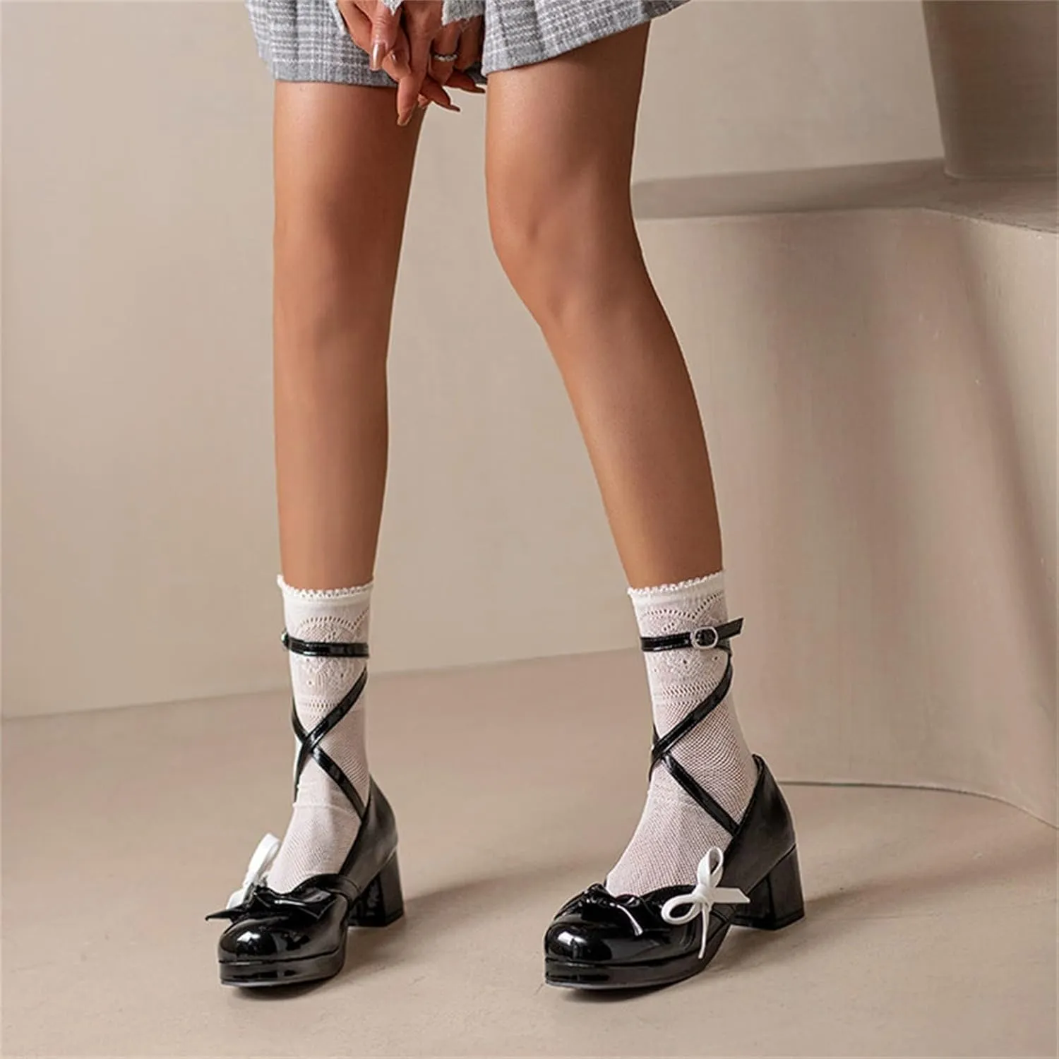 Women's Fashionable Bright Leather Lolita Bow Decorated Casual Thick Heel Sandals Women Party Sandals Low Surge 2 Womens